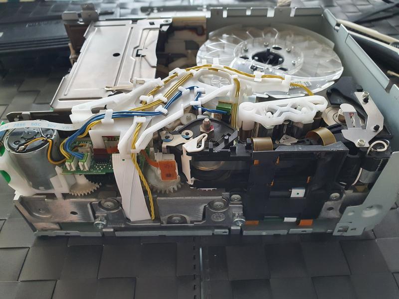 HP Ultrium 460 disassembly 13